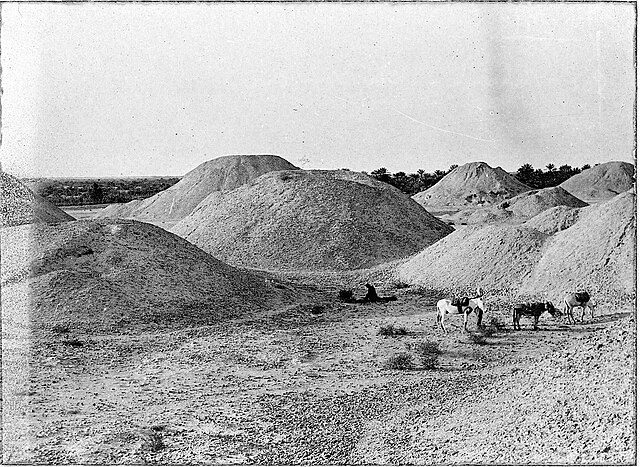 Dilmun Burial Mounds