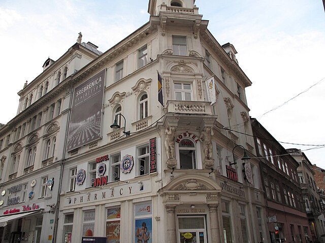 Gallery 11/07/95