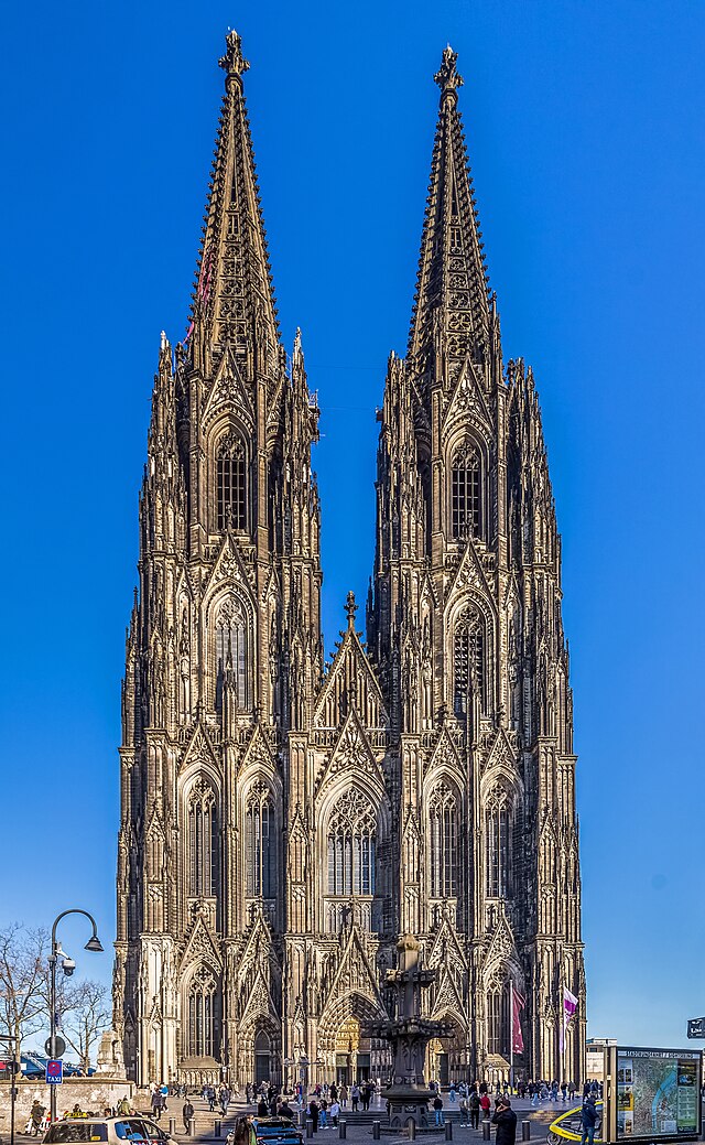 Roncalliplatz