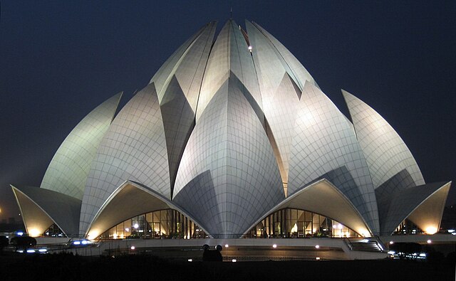 Lotus Temple (Bahá'í House of Worship)