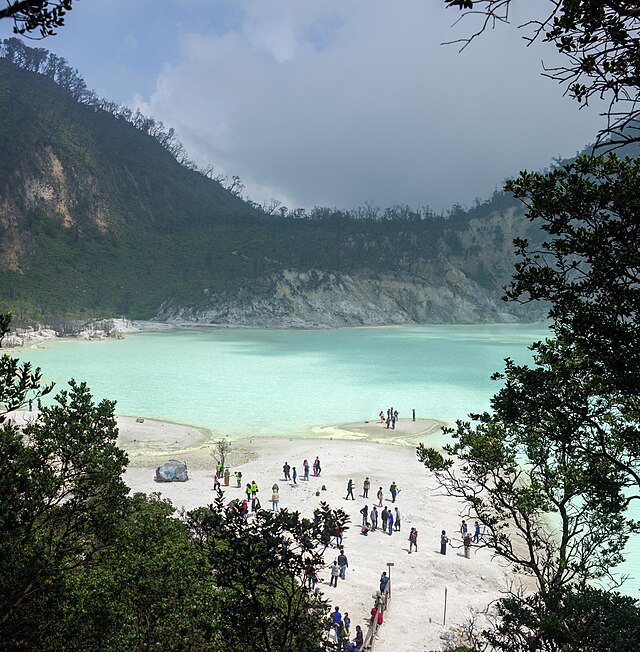Kawah Putih (White Crater)