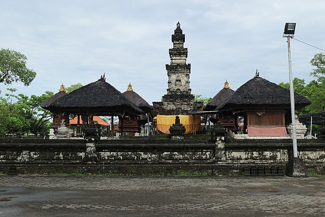 Pura Sakenan