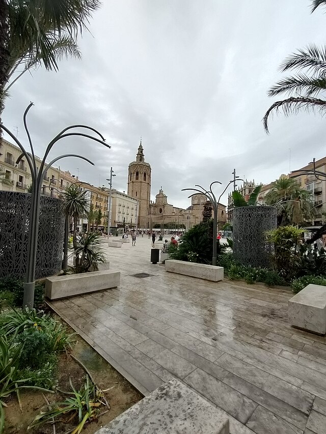 Plaza de la Reina
