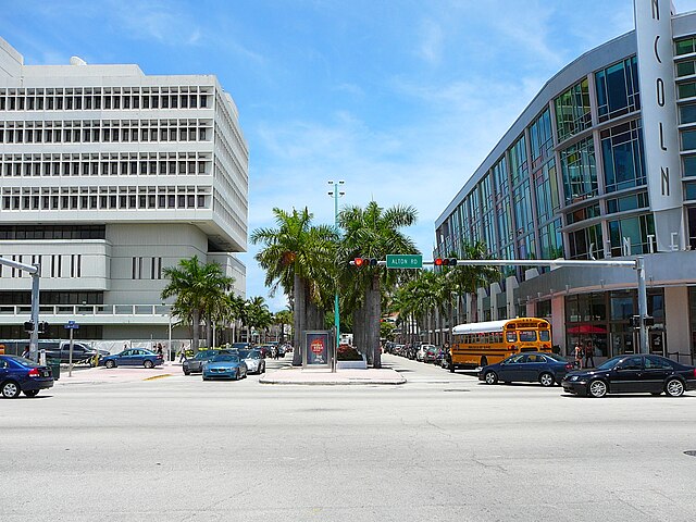Lincoln Road Mall